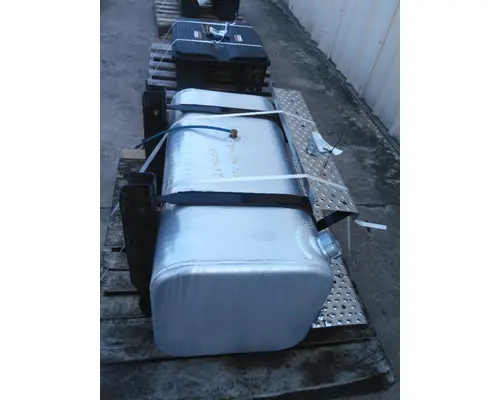 FREIGHTLINER M2 106 FUEL TANK
