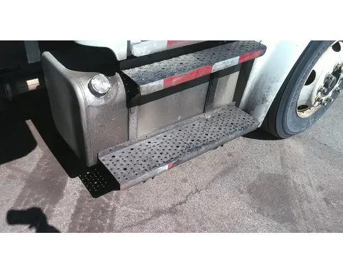 FREIGHTLINER M2 106 FUEL TANK