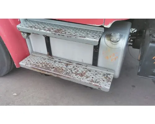 FREIGHTLINER M2 106 FUEL TANK