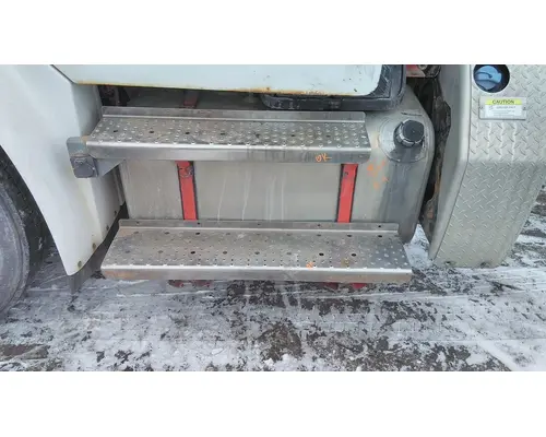 FREIGHTLINER M2 106 FUEL TANK