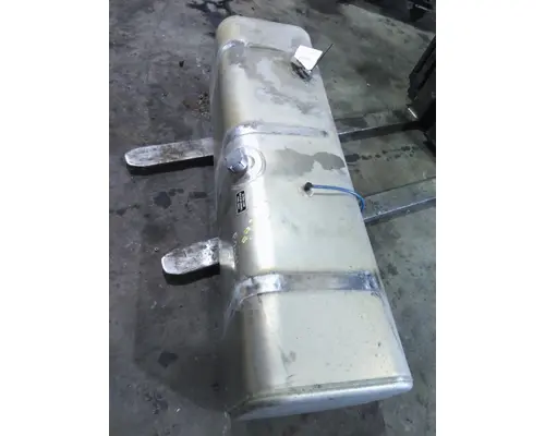 FREIGHTLINER M2 106 FUEL TANK