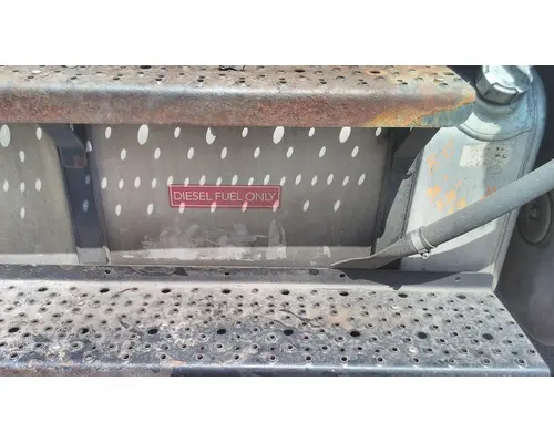 FREIGHTLINER M2 106 FUEL TANK