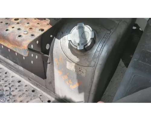 FREIGHTLINER M2 106 FUEL TANK