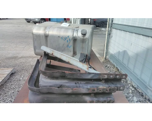 FREIGHTLINER M2 106 FUEL TANK