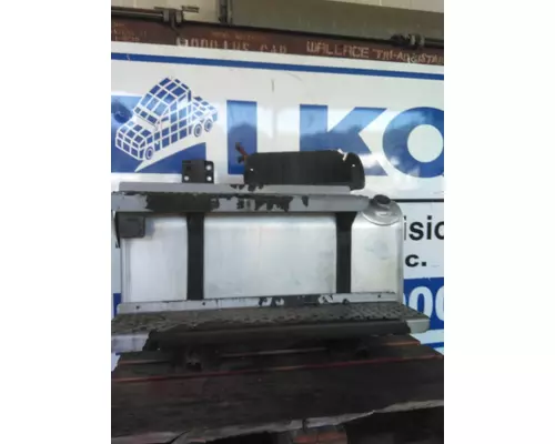 FREIGHTLINER M2 106 FUEL TANK