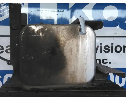 FREIGHTLINER M2 106 FUEL TANK