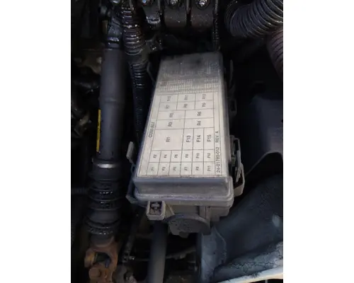 FREIGHTLINER M2 106 FUSE BOX
