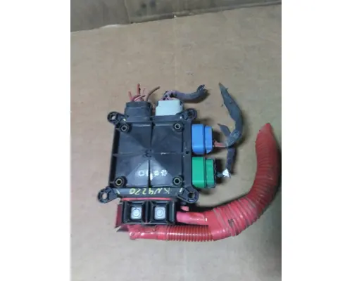 FREIGHTLINER M2 106 FUSE BOX