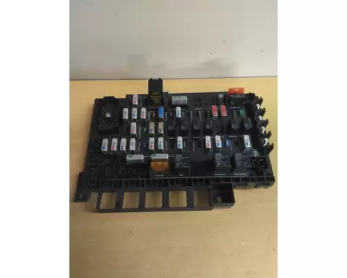 FREIGHTLINER M2 106 FUSE BOX