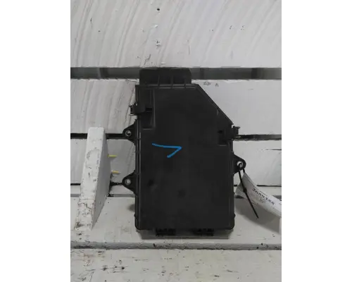 FREIGHTLINER M2 106 FUSE BOX