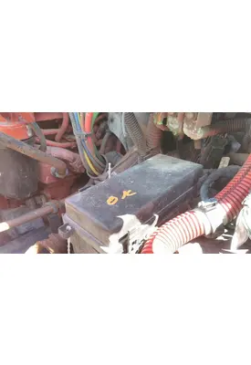 FREIGHTLINER M2 106 FUSE BOX