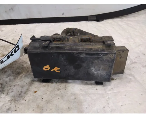 FREIGHTLINER M2 106 FUSE BOX