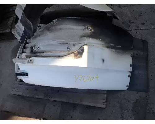 FREIGHTLINER M2-106 Fender Extension