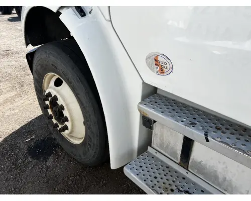 FREIGHTLINER M2 106 Fender Extension