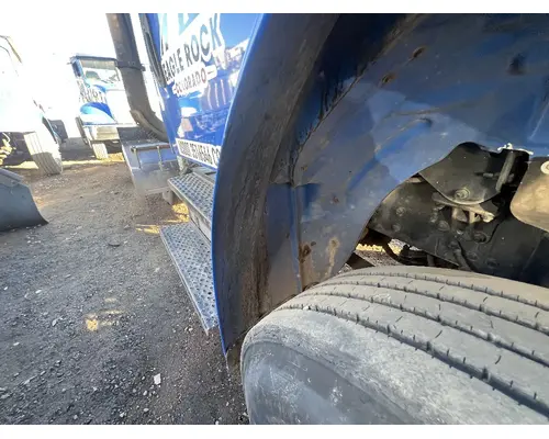 FREIGHTLINER M2 106 Fender Extension