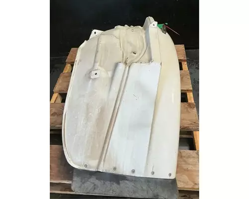 FREIGHTLINER M2 106 Fender Extension