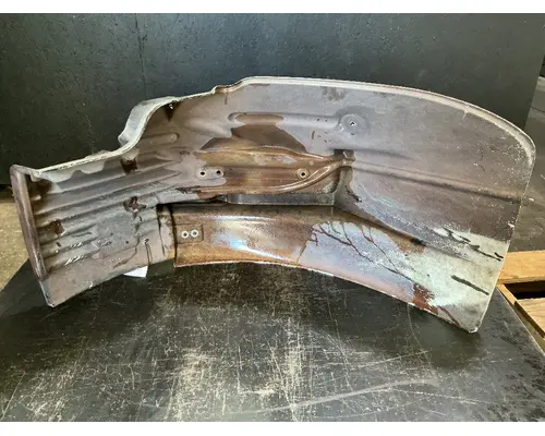 FREIGHTLINER M2 106 Fender Extension