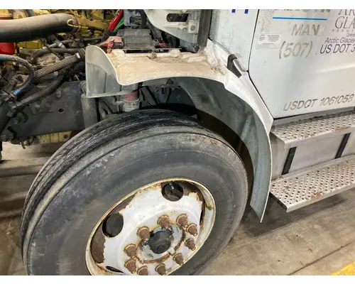 FREIGHTLINER M2-106 Fender
