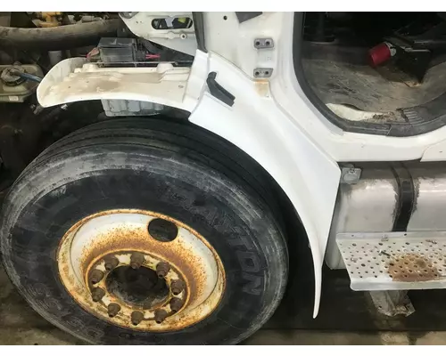 FREIGHTLINER M2-106 Fender