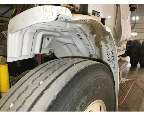 FREIGHTLINER M2-106 Fender