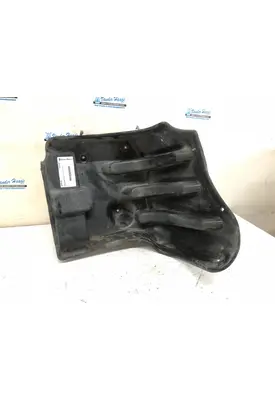 FREIGHTLINER M2-106 Fender