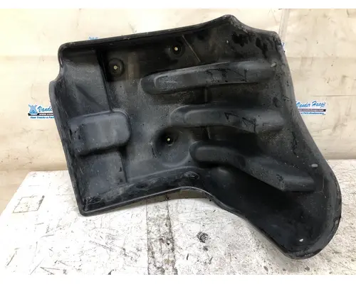 FREIGHTLINER M2-106 Fender