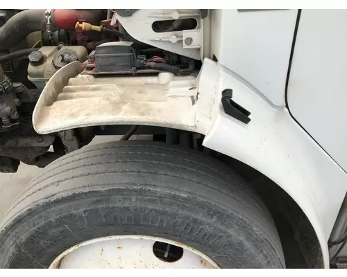 FREIGHTLINER M2-106 Fender