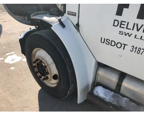 FREIGHTLINER M2-106 Fender