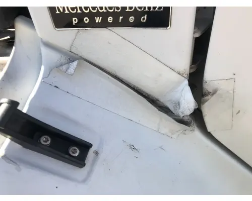 FREIGHTLINER M2-106 Fender