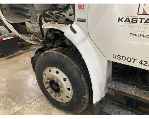 FREIGHTLINER M2-106 Fender