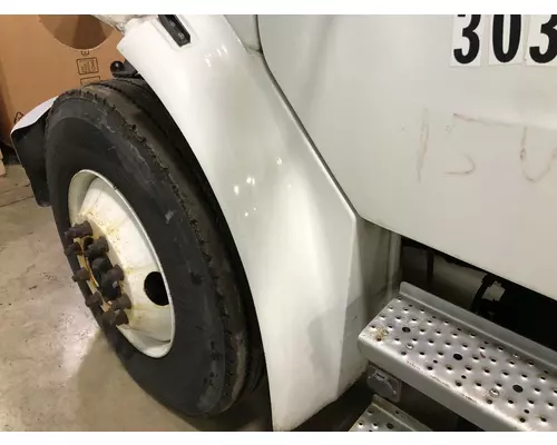 FREIGHTLINER M2-106 Fender