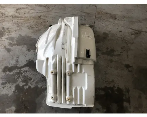 FREIGHTLINER M2-106 Fender