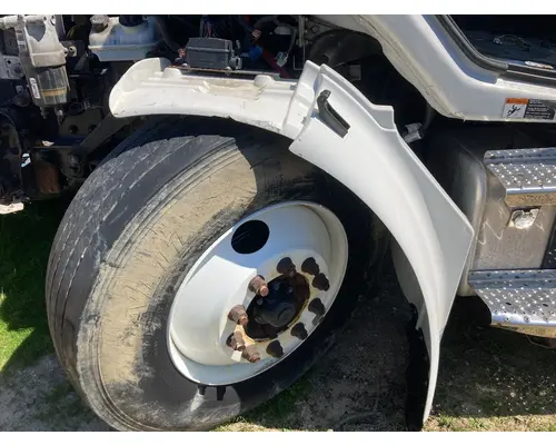 FREIGHTLINER M2-106 Fender