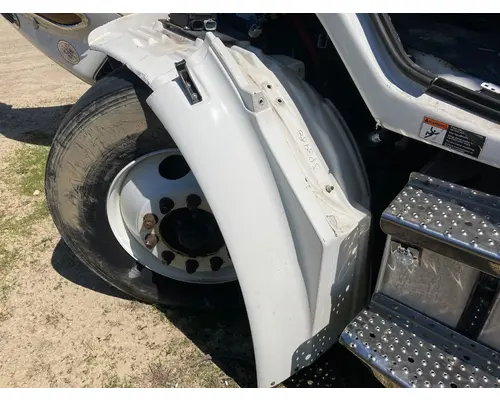 FREIGHTLINER M2-106 Fender