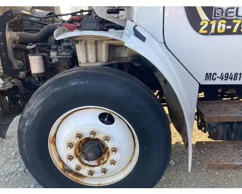 FREIGHTLINER M2-106 Fender