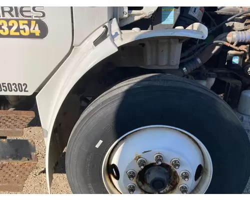 FREIGHTLINER M2-106 Fender