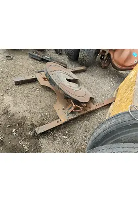 FREIGHTLINER M2 106 Fifth Wheel