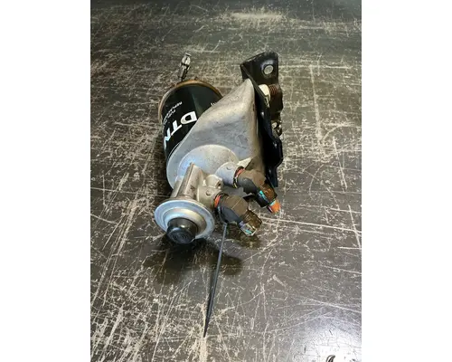 FREIGHTLINER M2 106 FilterWater Separator