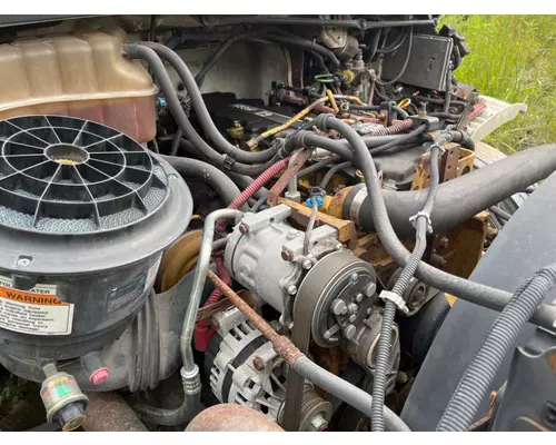 FREIGHTLINER M2 106 Fuel Injector