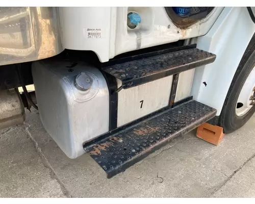 FREIGHTLINER M2-106 Fuel Tank Strap
