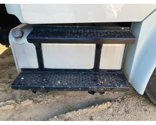 FREIGHTLINER M2-106 Fuel Tank Strap