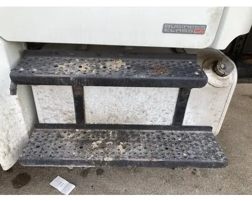 FREIGHTLINER M2-106 Fuel Tank Strap