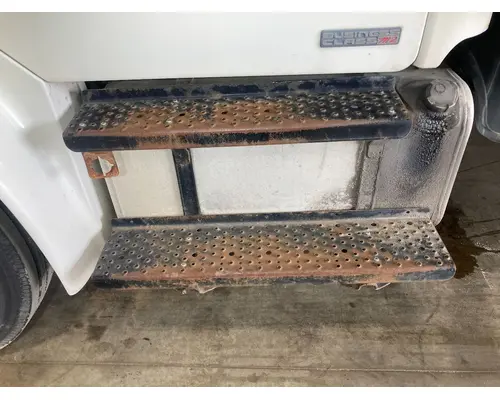 FREIGHTLINER M2-106 Fuel Tank Strap