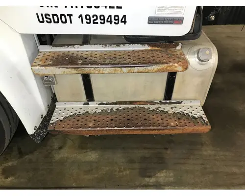 FREIGHTLINER M2-106 Fuel Tank Strap