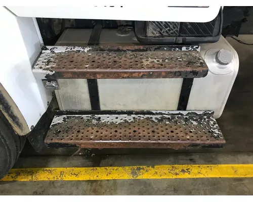 FREIGHTLINER M2-106 Fuel Tank Strap