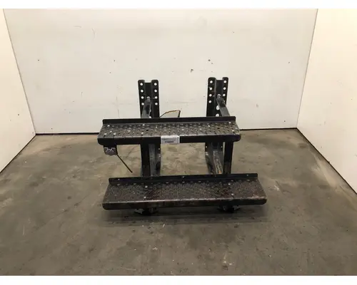 FREIGHTLINER M2-106 Fuel Tank Strap