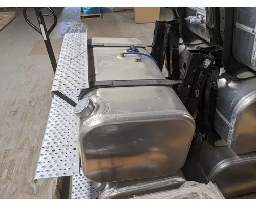 FREIGHTLINER M2-106 Fuel Tank