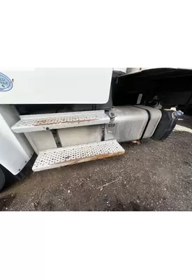 FREIGHTLINER M2 106 Fuel Tank