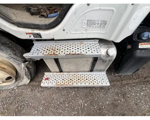FREIGHTLINER M2 106 Fuel Tank