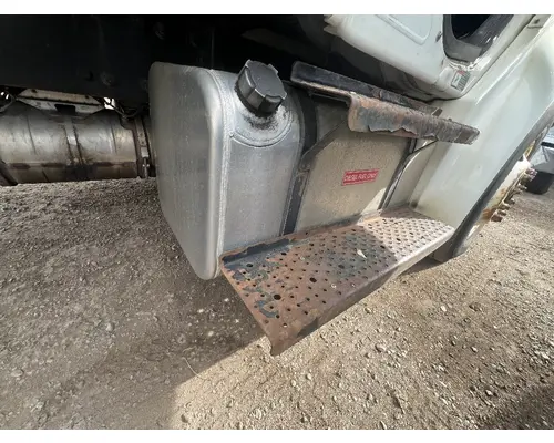FREIGHTLINER M2 106 Fuel Tank
